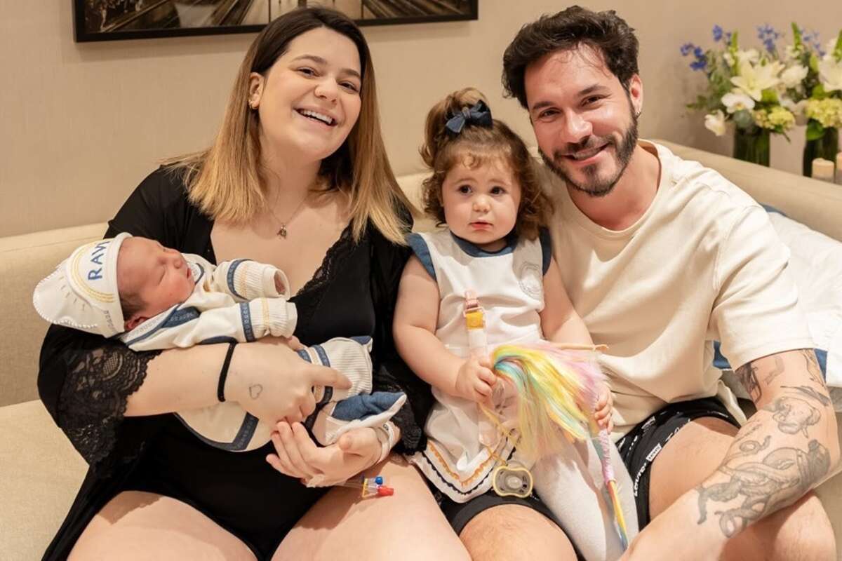 Viih Tube e Eliezer revelam que não são casados e explicam confusão