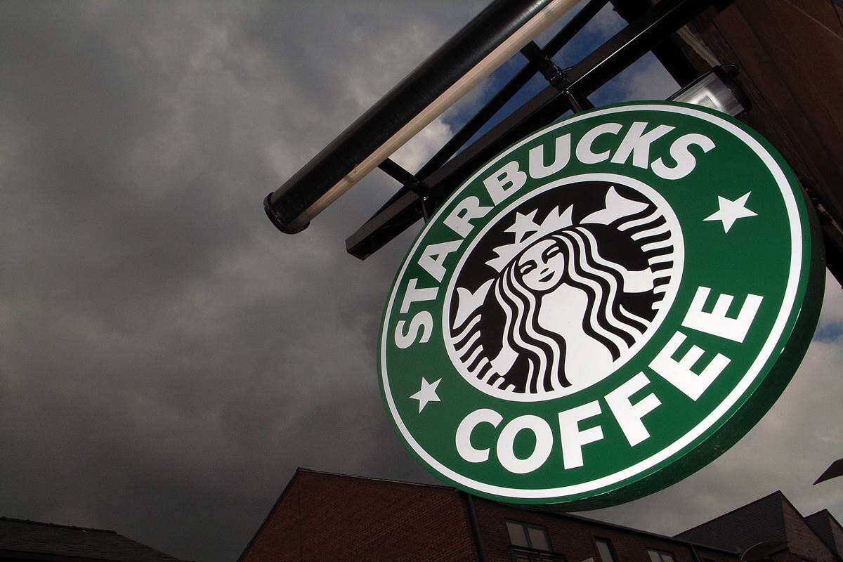 Polícia indicia donos da Starbucks Brasil por suposto estelionato