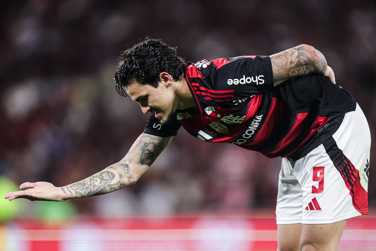 Pedro marca três vezes e chega aos 100 gols no Maracanã; confira