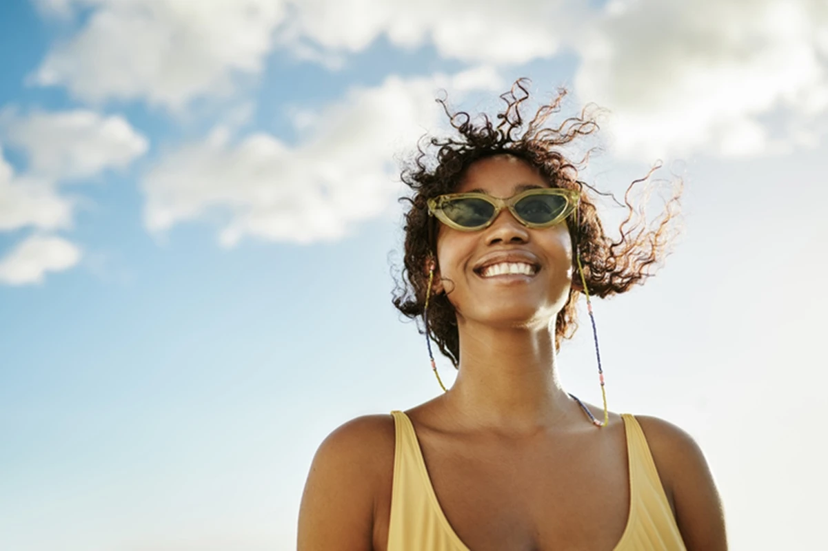 Óculos de sol podem não proteger seus olhos corretamente, aponta USP