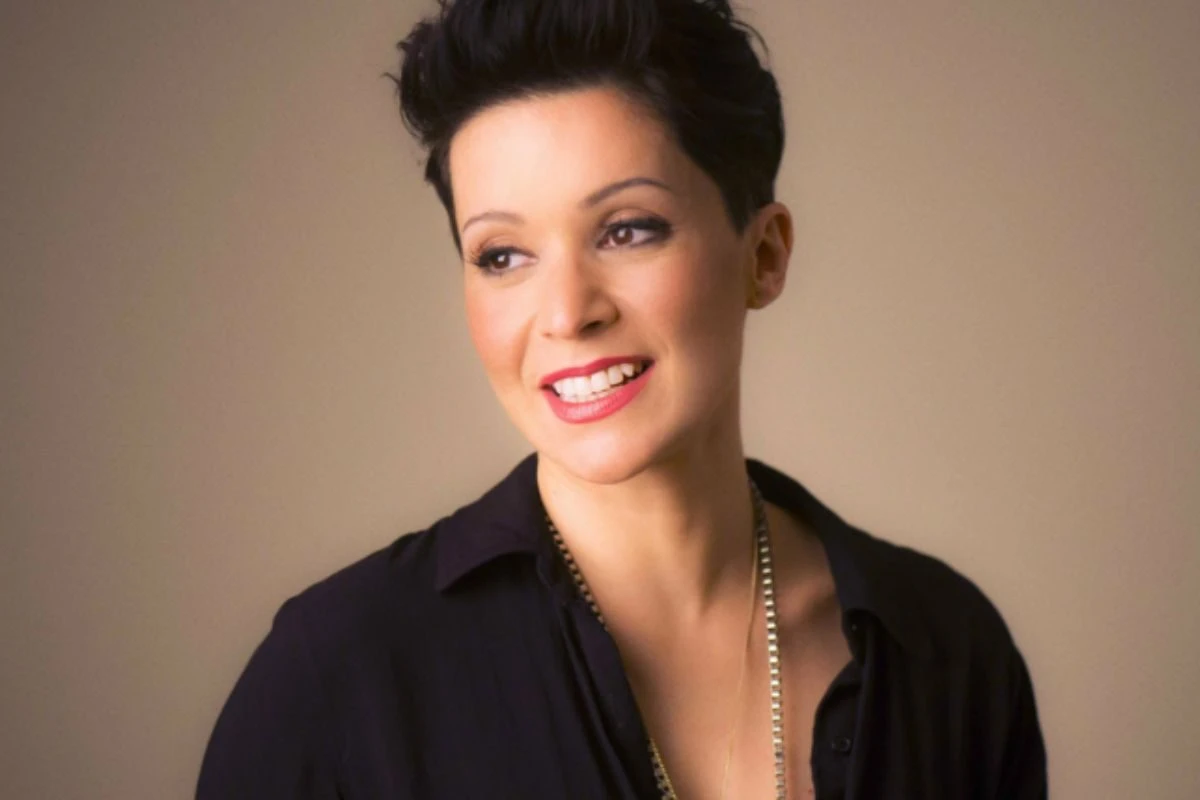 Patrícia Marx fala sobre apoio da família após expor sexualidade