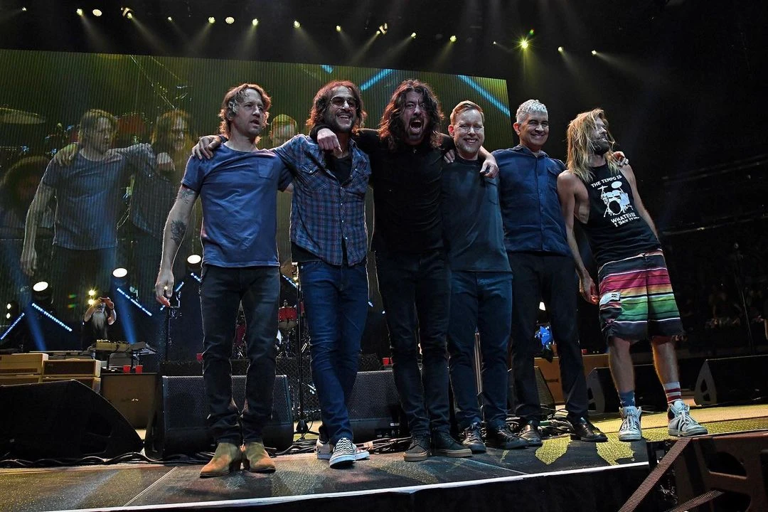 Brasília negocia show do Foo Fighters gratuito para público
