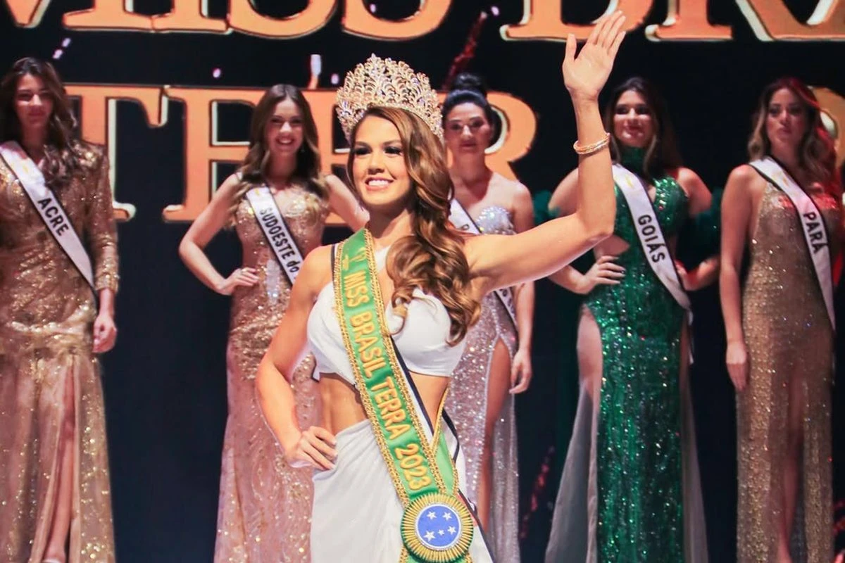 Miss tem coroa do concurso furtada após ter carro arrombado no Ceará