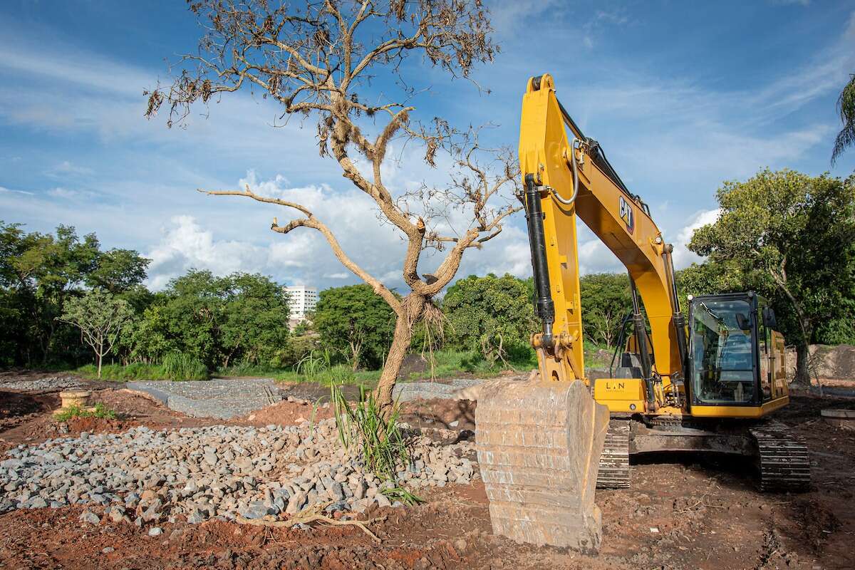 Em meio a chuvas e enxurradas, DF tem 8 bacias de contenção inacabadas