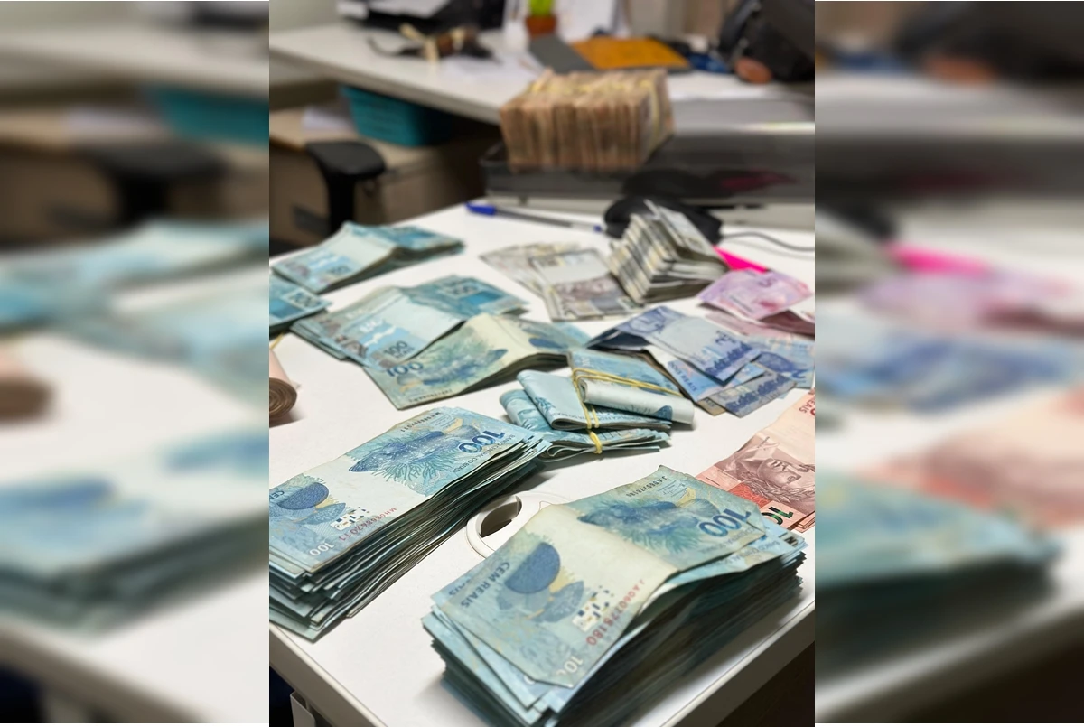 Homem que abandonou mãe em meio a fezes escondia R$ 100 mil em espécie