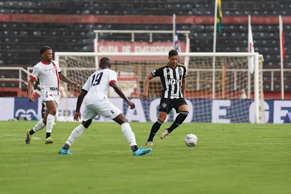 Campeonato Mineiro: Atlético-MG e Pouso Alegre empatam sem gols