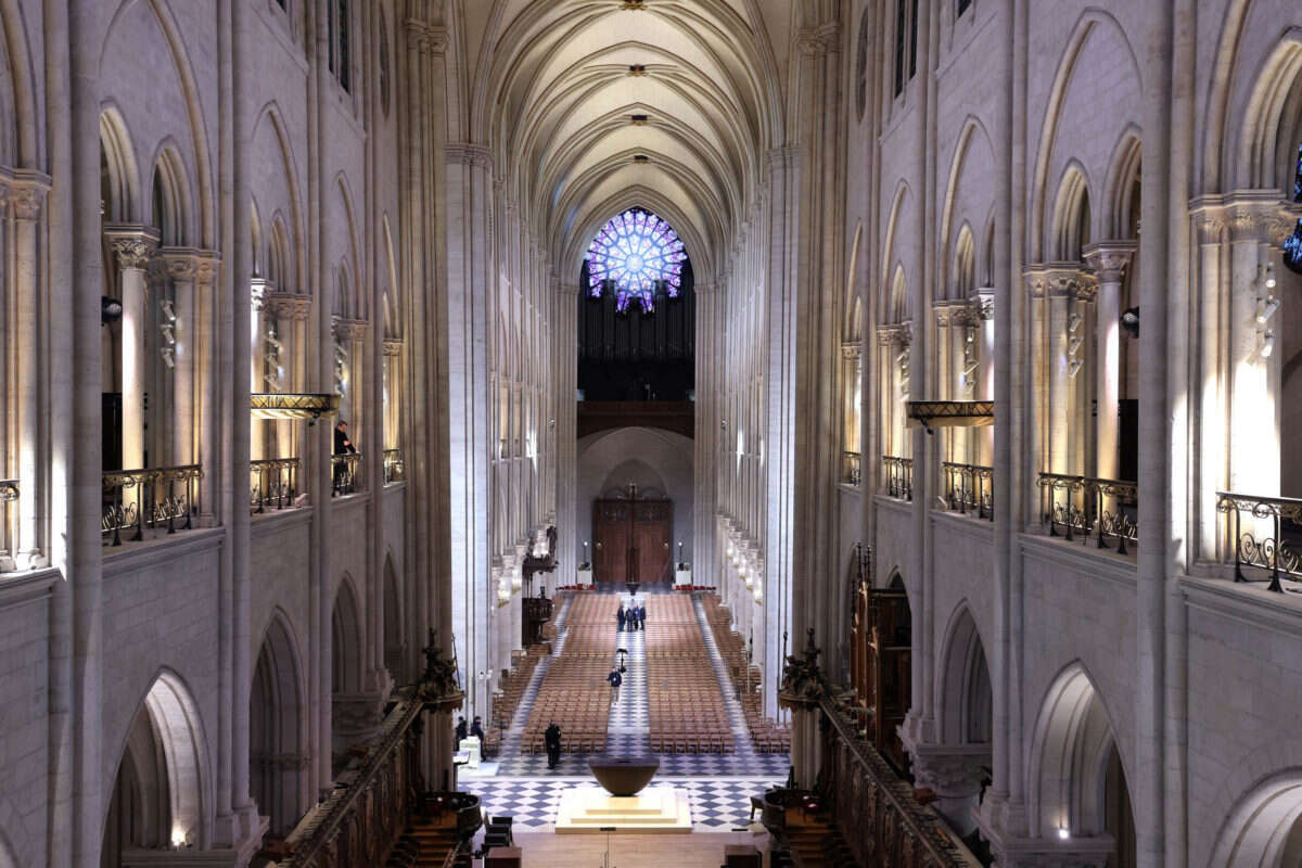 Paris: recuperada, Catedral Notre-Dame volta a realizar Missa do Galo