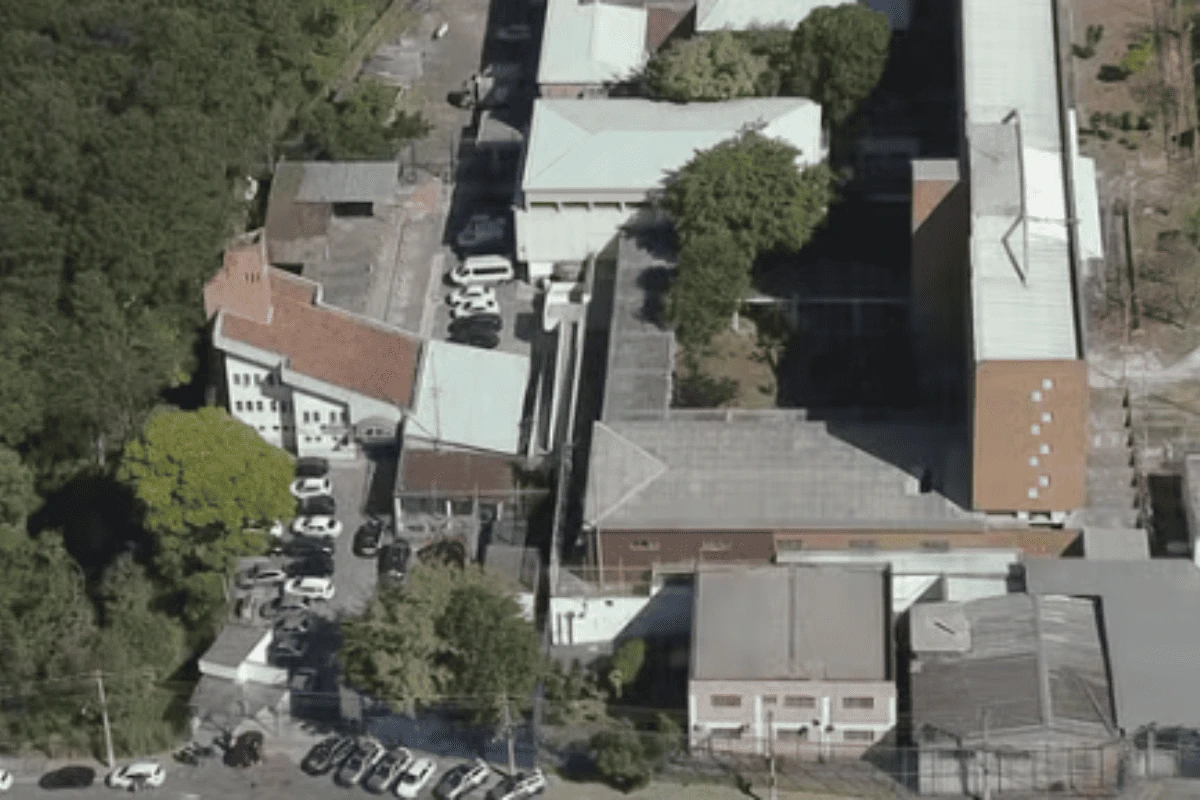 Casal armado invade penitenciária e resgata presa por furto no Butantã