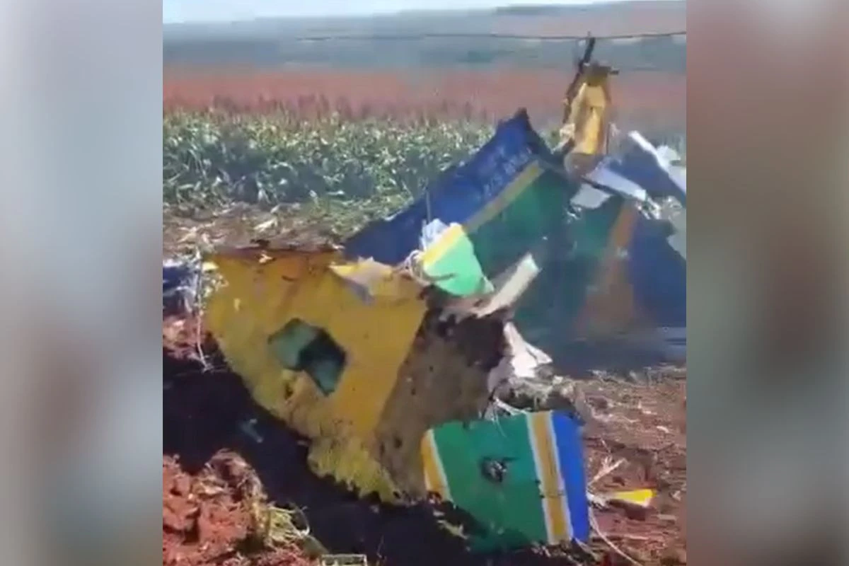 Vídeo: como ficou o avião da Esquadrilha da Fumaça após queda em SP