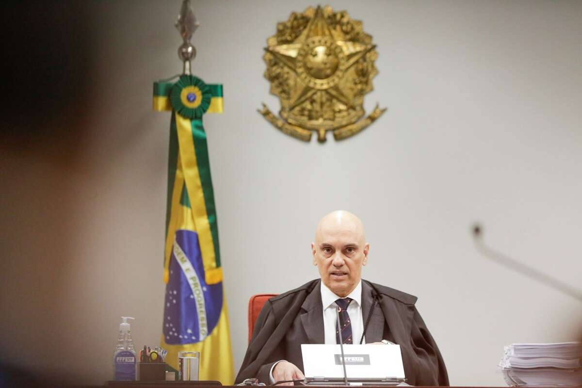 Moraes se irrita e “dá bronca” em advogados do Caso Marielle. Vídeo