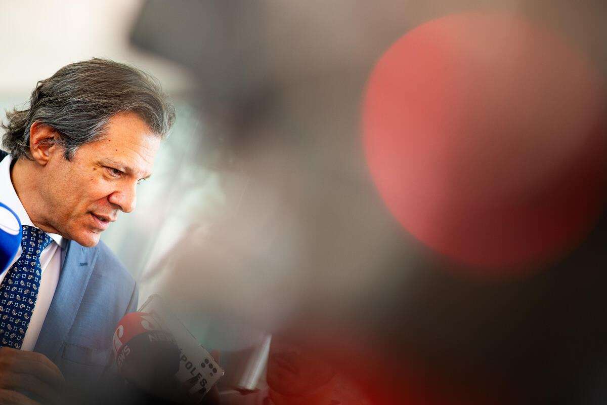 Haddad alfineta Banco Central: “Começou a cortar juros a contragosto”