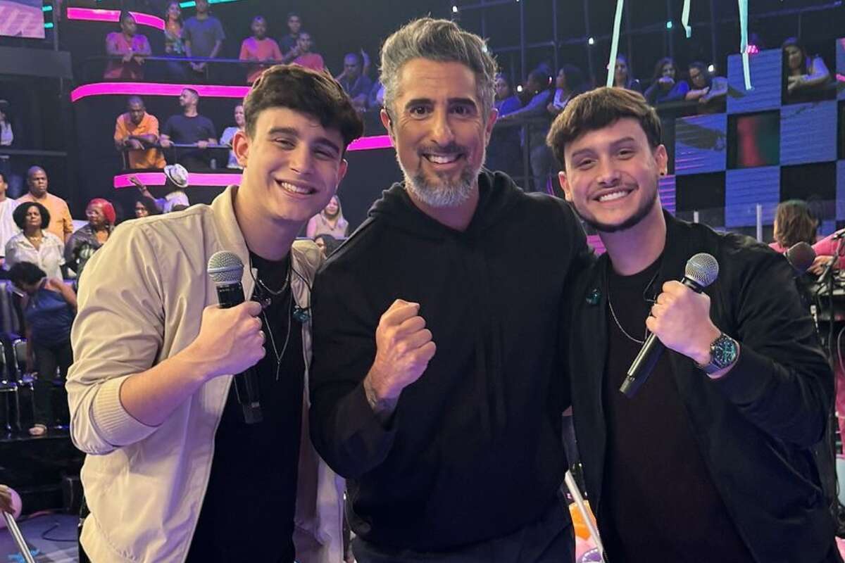 João Pedro e Fellipe apresentam nova música no Caldeirão com Mion