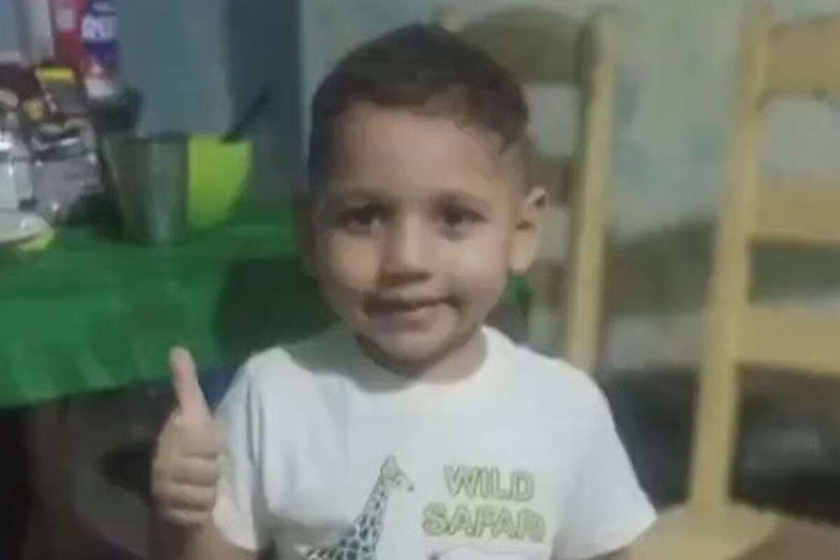 Menino de 4 anos morre após cair de janela no 3º andar de prédio