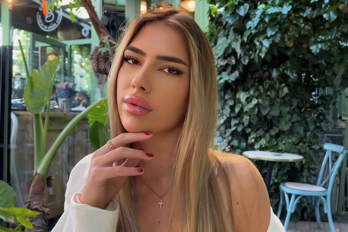 Vídeo: modelo despenca de 45m após crise de pânico em esporte radical
