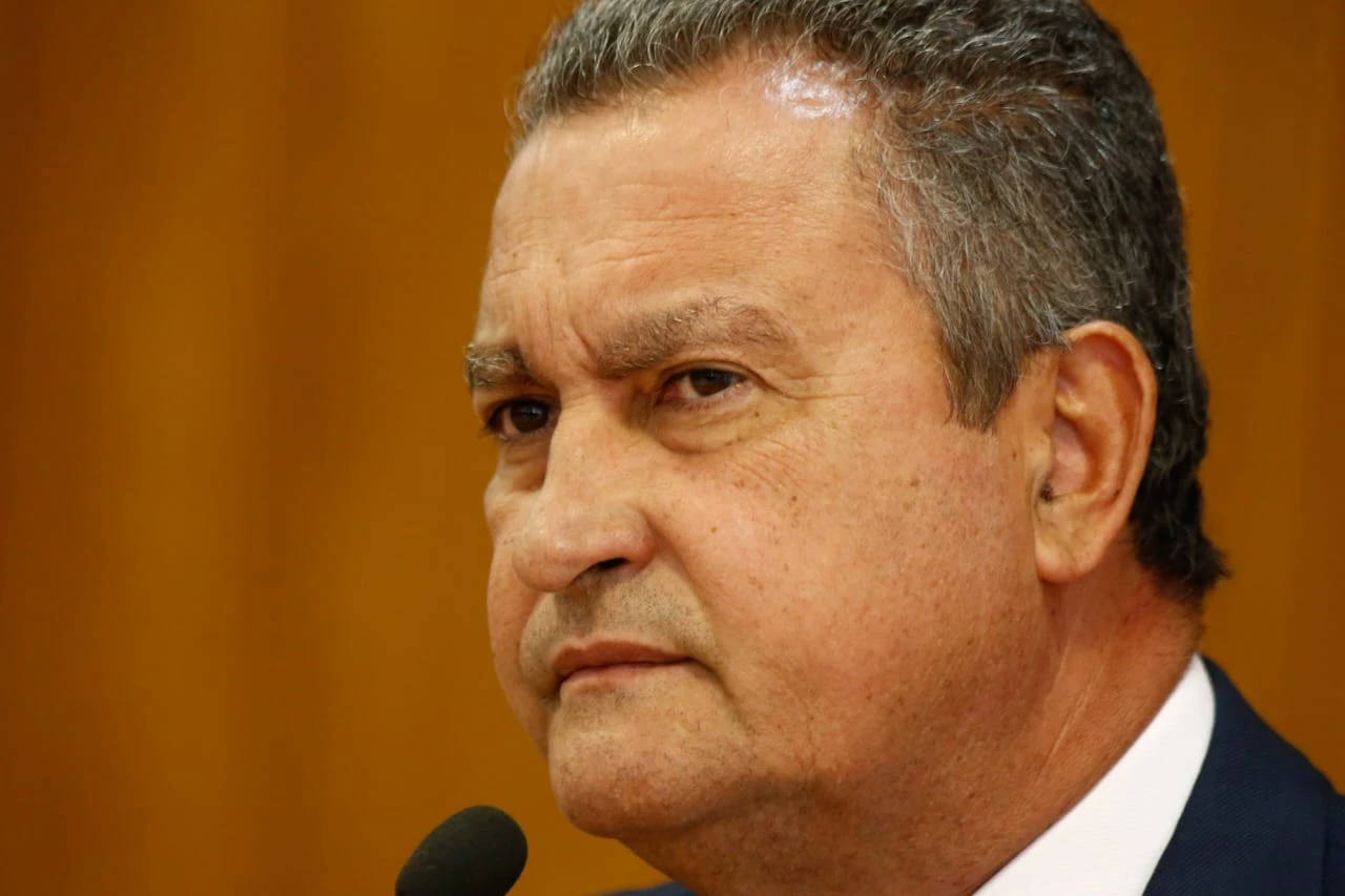 Apontado como vazador, Rui cogitou pronunciamento sobre caso Janja
