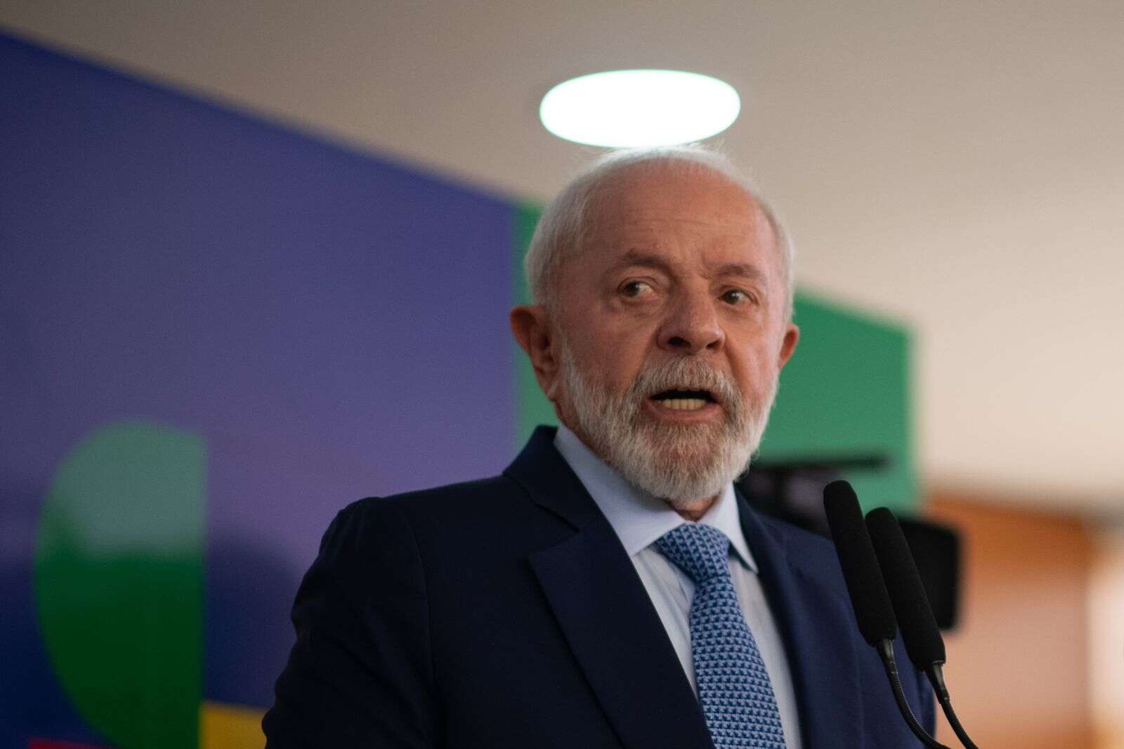 Lula nega rombo fiscal e diz que quer criar país de “classe média”