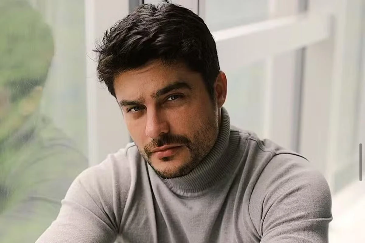 Ex-galã da Globo choca com aparência e é criticado: “Desarmonização”