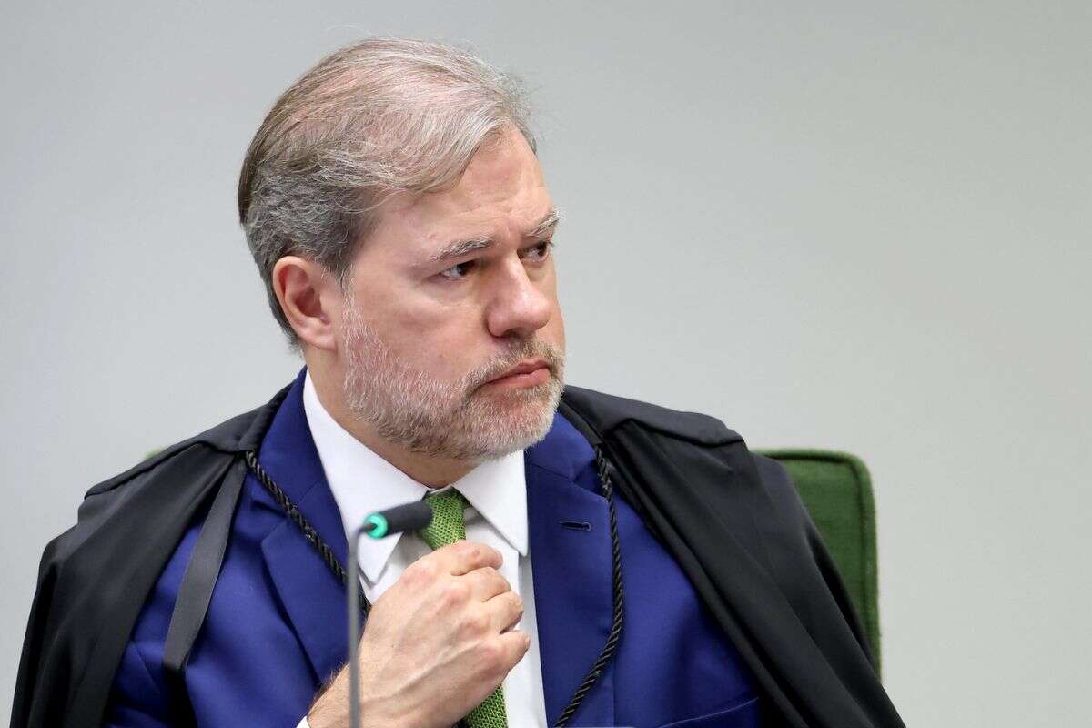 Pneumonia: Dias Toffoli tem alta do hospital, mas segue de atestado