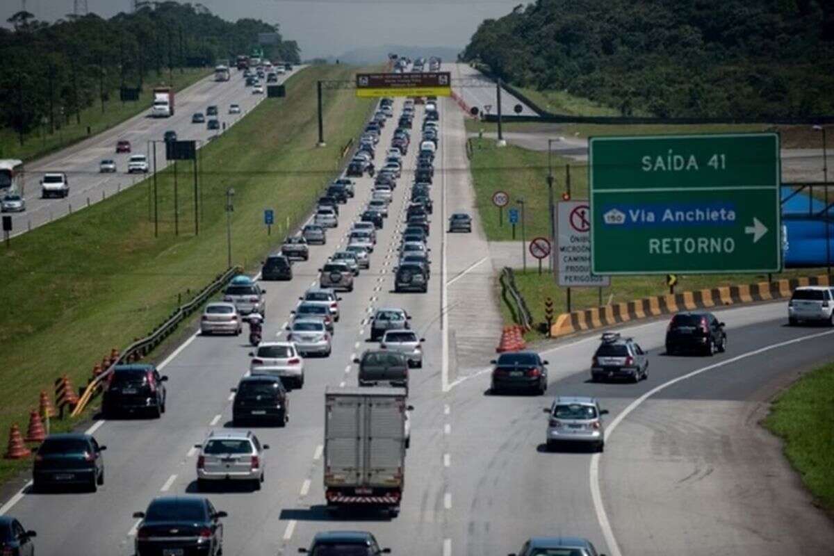 Veja os melhores horários para viajar pelas rodovias de SP no Ano-Novo