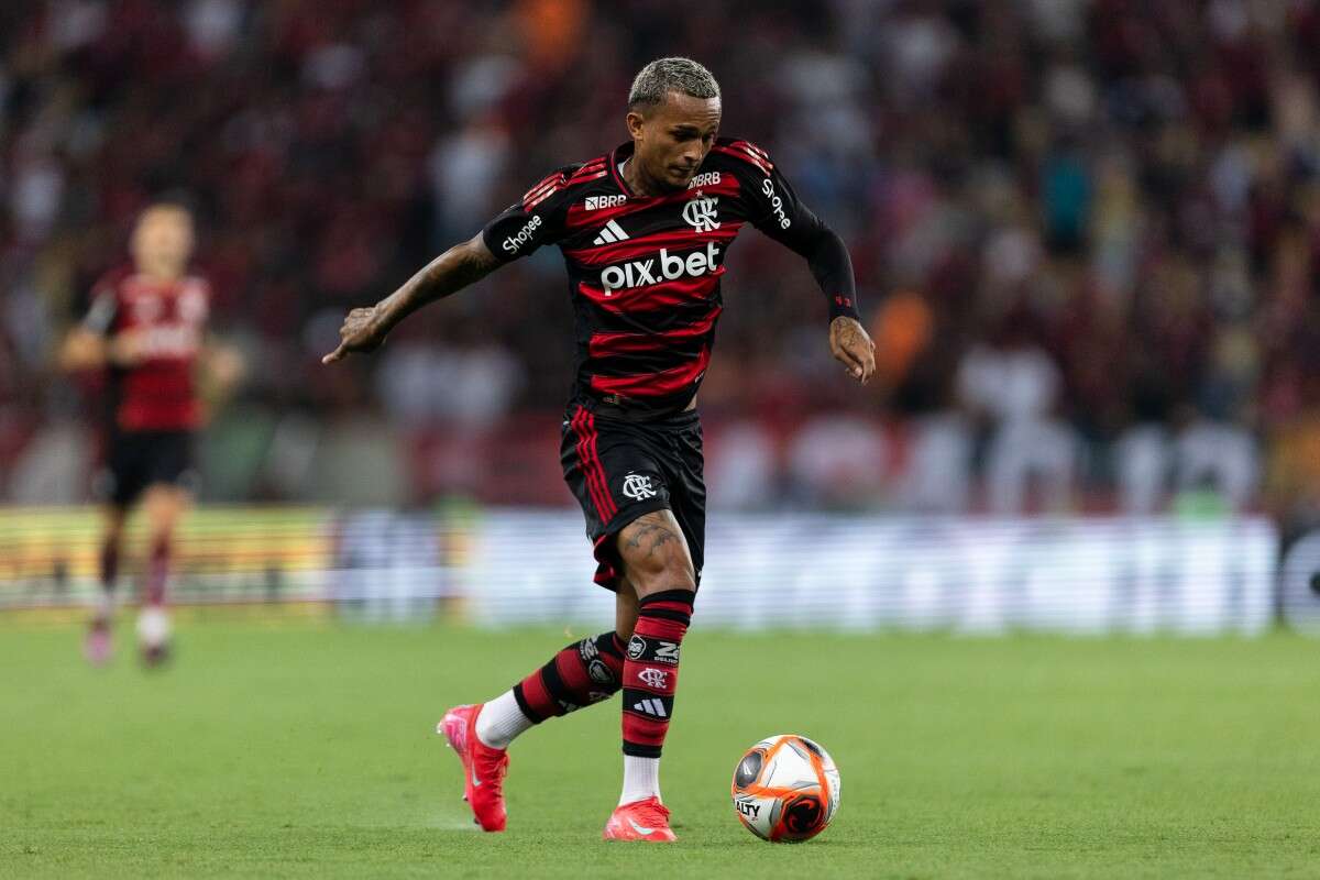 Destaque do Flamengo, Wesley é cara nova na Seleção para jogo no DF; compre seu ingresso