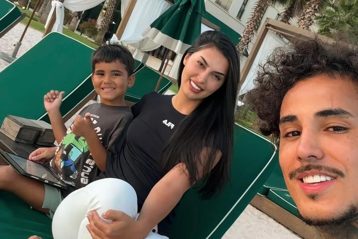 Livinho afirma estar casado mesmo após a esposa anunciar divórcio