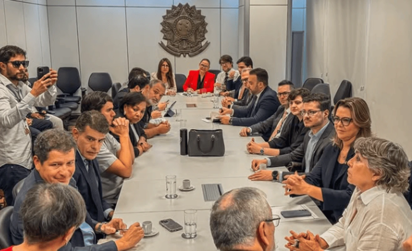 Governo Federal nega equiparar salário com PF e oferece reajuste de 18% à PCDF