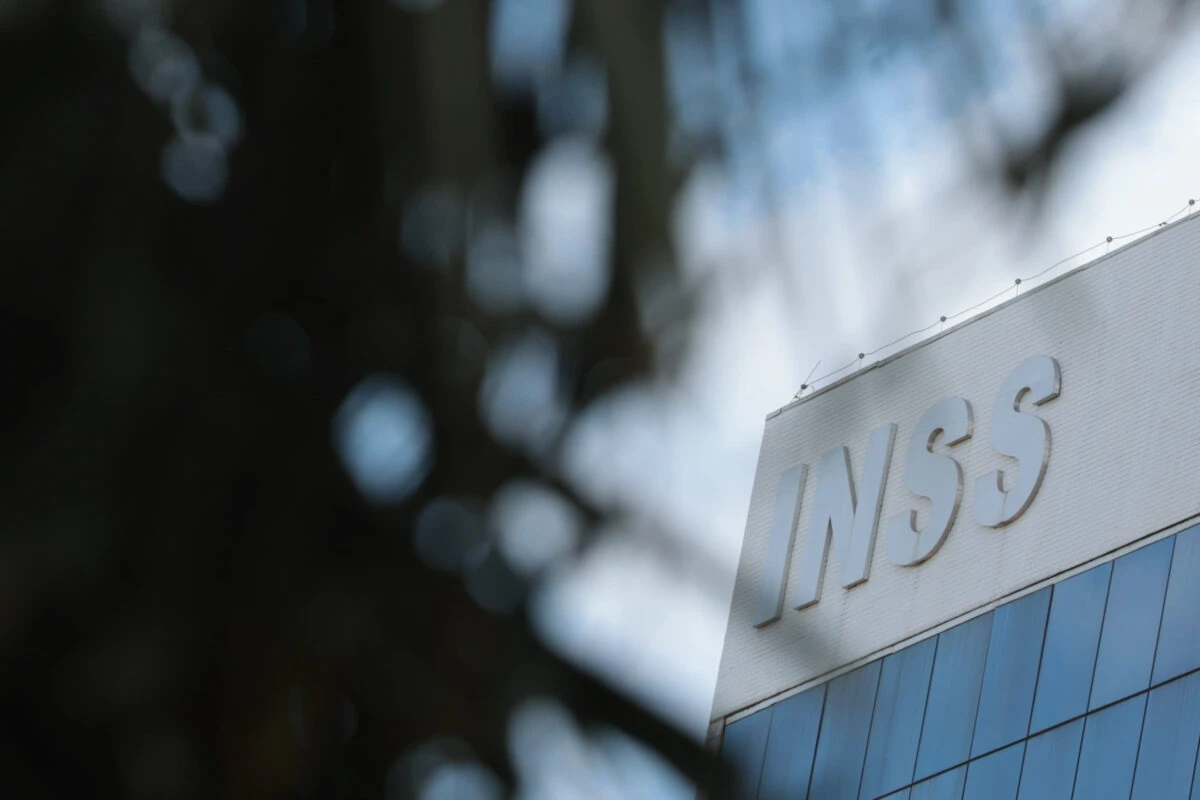 Cúpula da farra dos descontos montou casa do lobby para aparelhar INSS