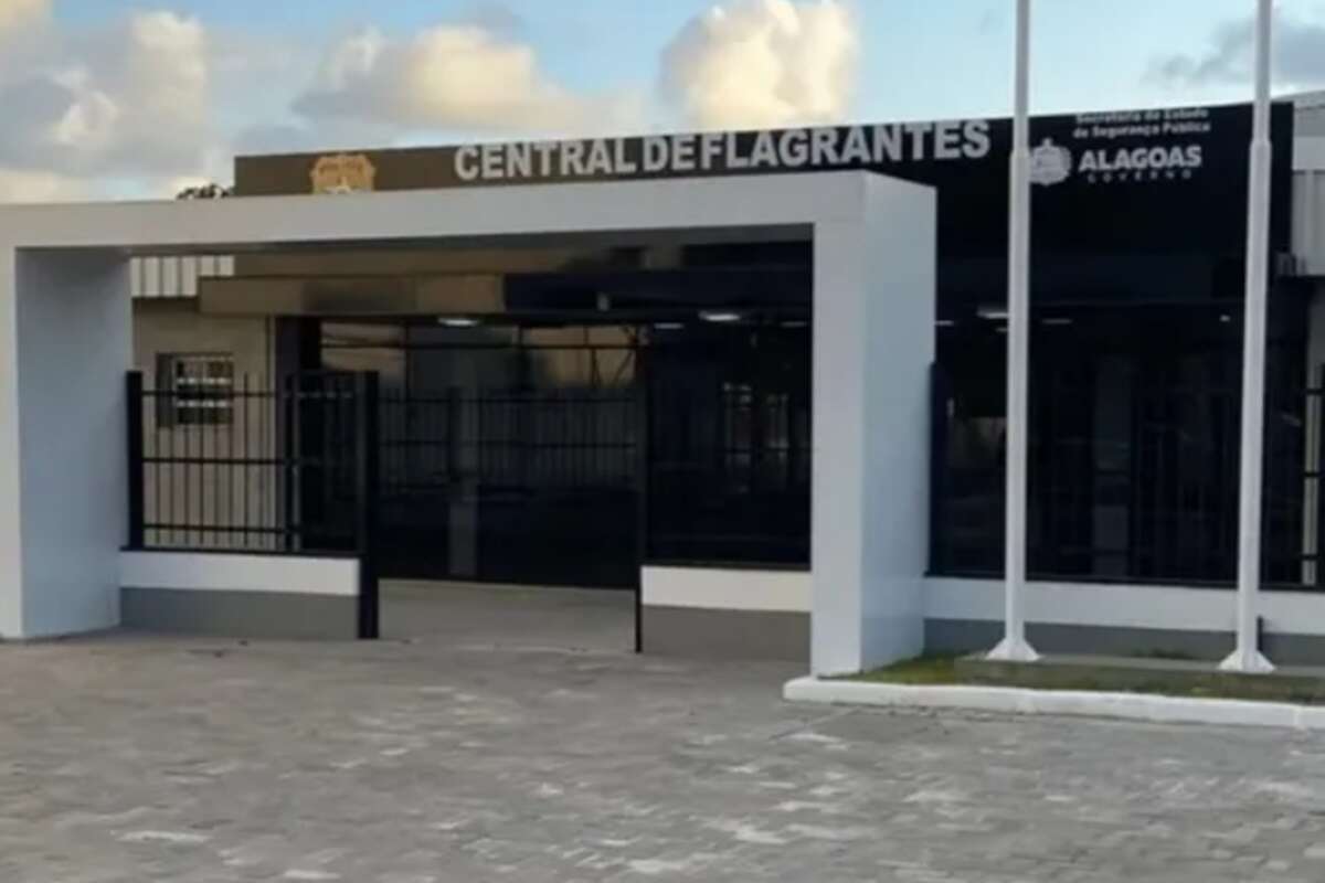 Adolescente é abusada por vizinho após pais saírem para fazer compras