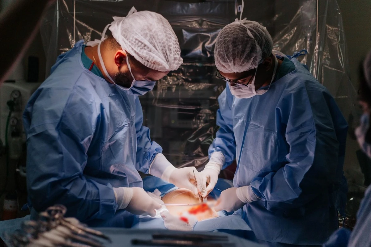 Existe hora certa para o parto? Entenda riscos de atrasar e antecipar