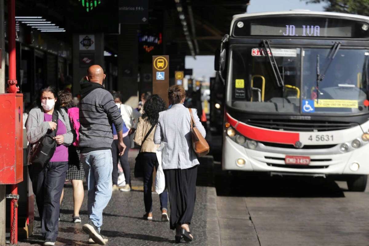 Estudo: saiba quanto tempo o paulistano gasta no trânsito da cidade