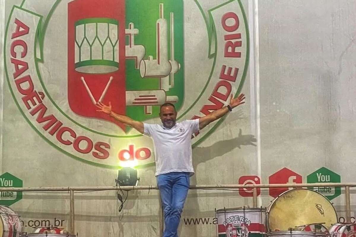 Diretor da Grande Rio se pronuncia sobre camisa de “verdadeira campeã”