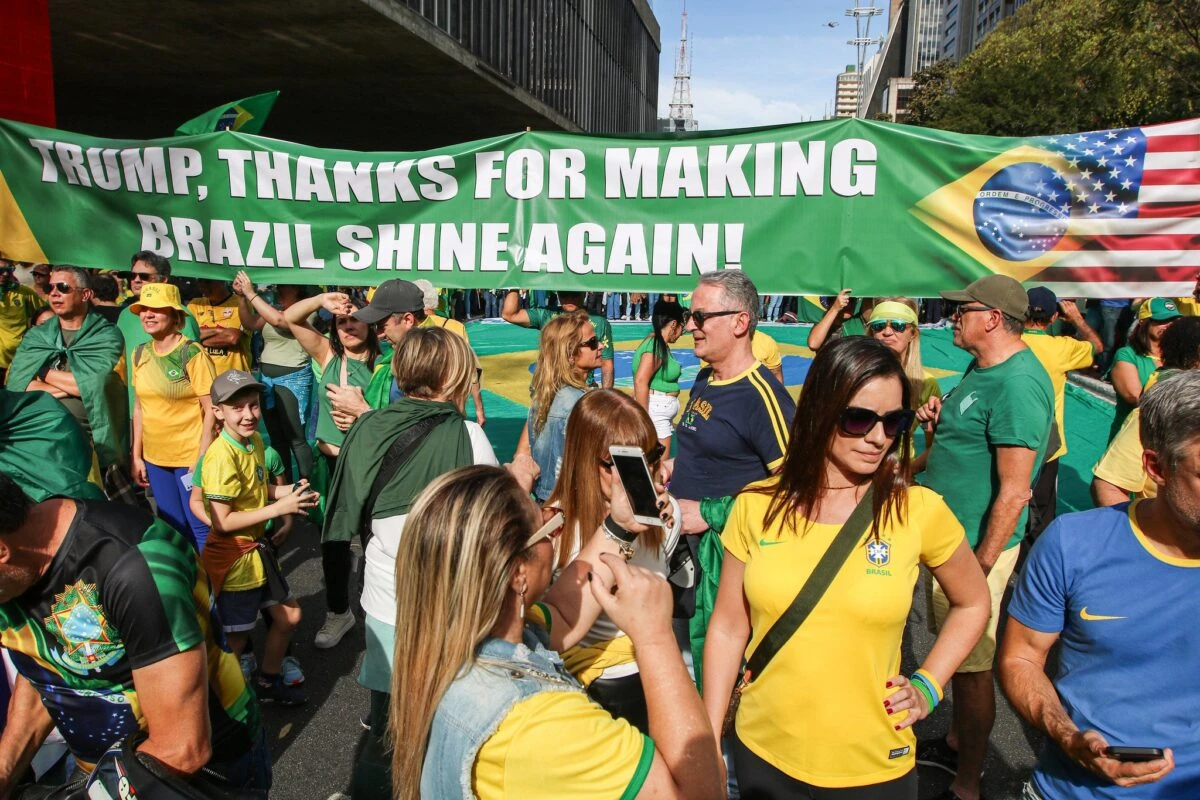 Ato por Bolsonaro: ausências e críticas ao STF marcam protesto
