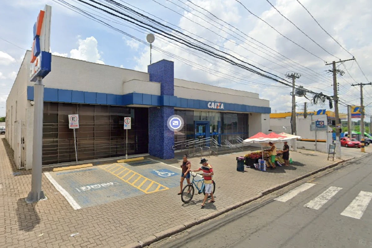 PM descobre túnel que leva a agência da Caixa no interior de SP