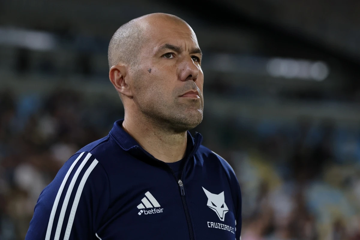 “Fomos recompensados com nossa atitude”, diz Leonardo Jardim