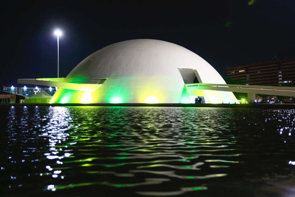 Monumentos de Brasília ficarão iluminados para receber a Seleção