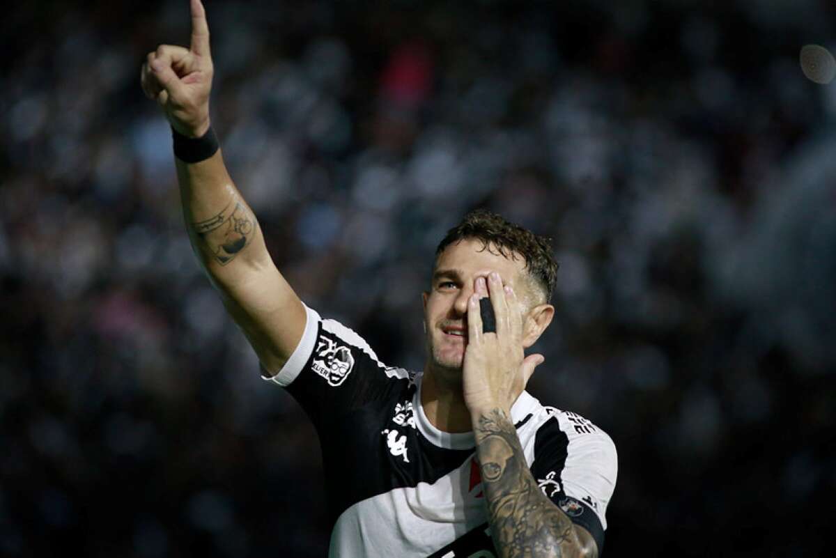 Vídeo: Vasco vence clássico contra Botafogo e vai às semis do Carioca