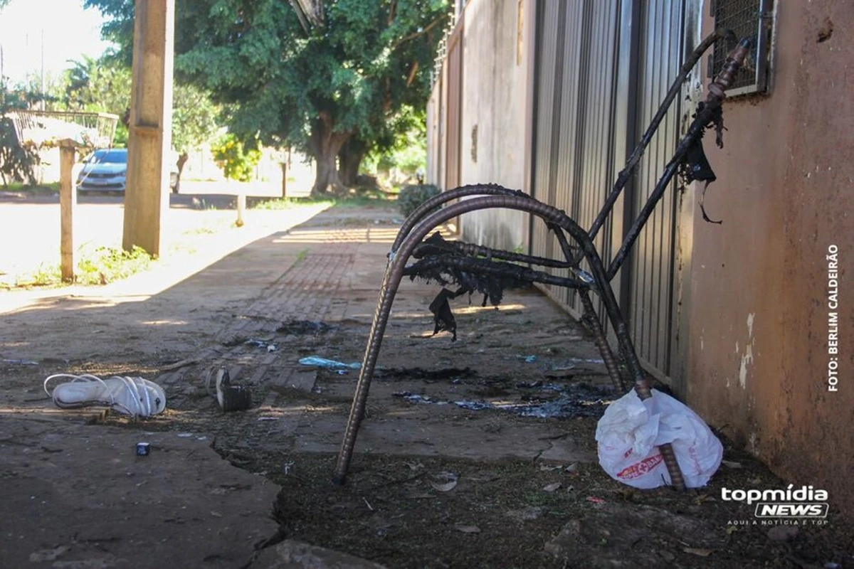 Vídeo: mulher morre queimada em frente à casa do ex em MS