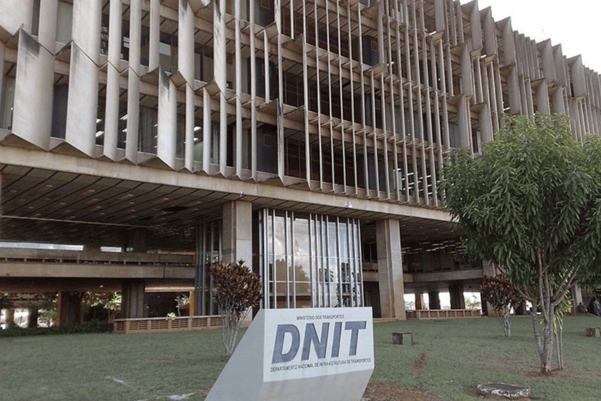 Empresa que recebeu R$ 10 bi tem contratos com o DNIT em 25 estados