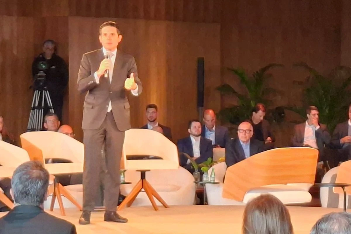 Hugo Motta diz que Lula está “caminhando para sua quarta eleição”