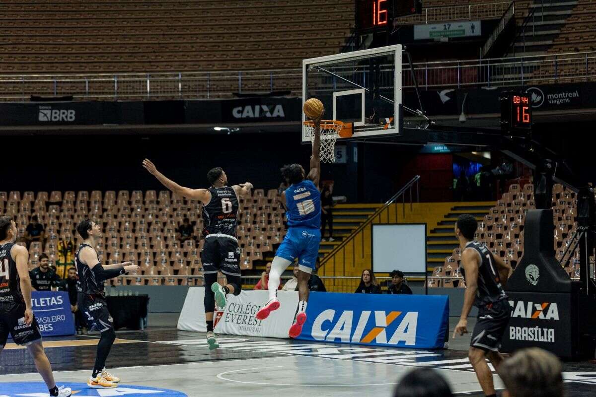 Brasília Basquete vence mais uma em casa e se mantém no topo do NBB