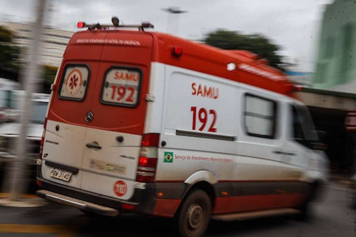 Idosa leva choque elétrico e é achada morta com mão atrás de geladeira