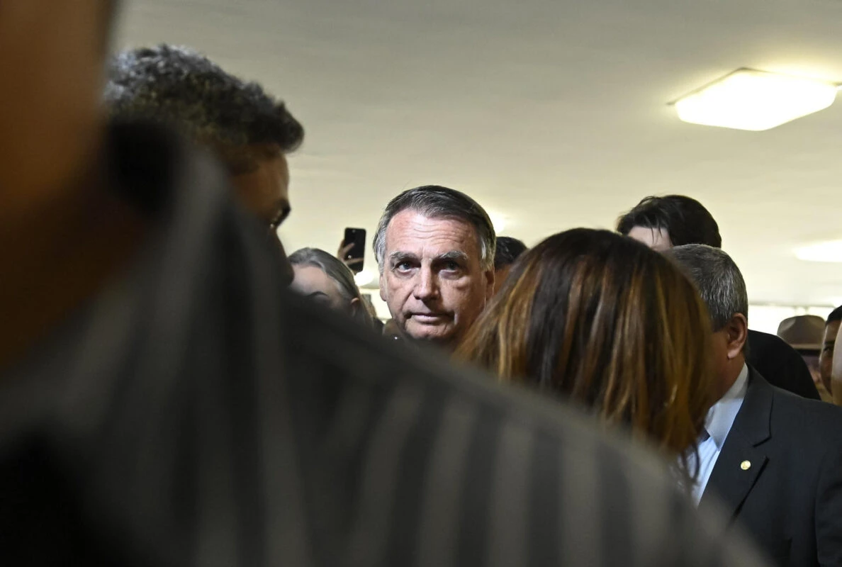 Bolsonaro desafia a Justiça outra vez e ela deveria pagar para ver