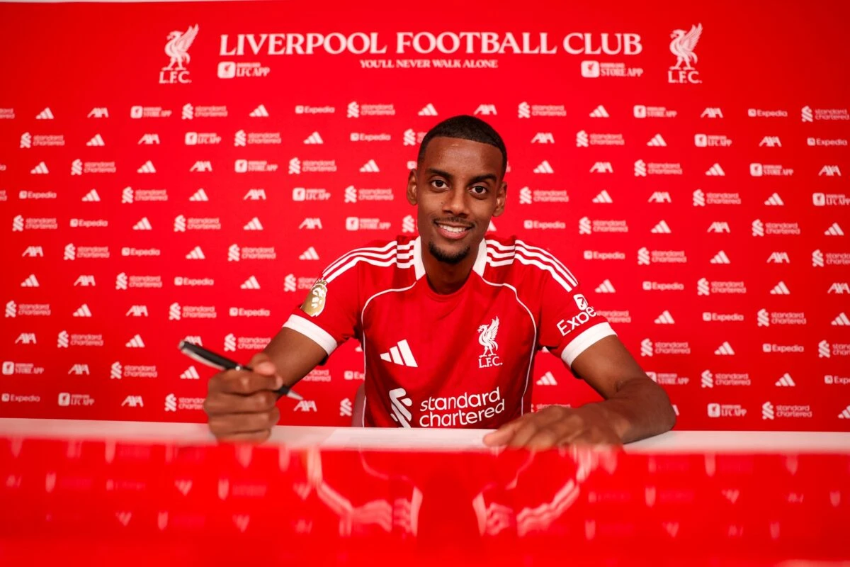 Liverpool bate recorde da Premier League na janela de transferências