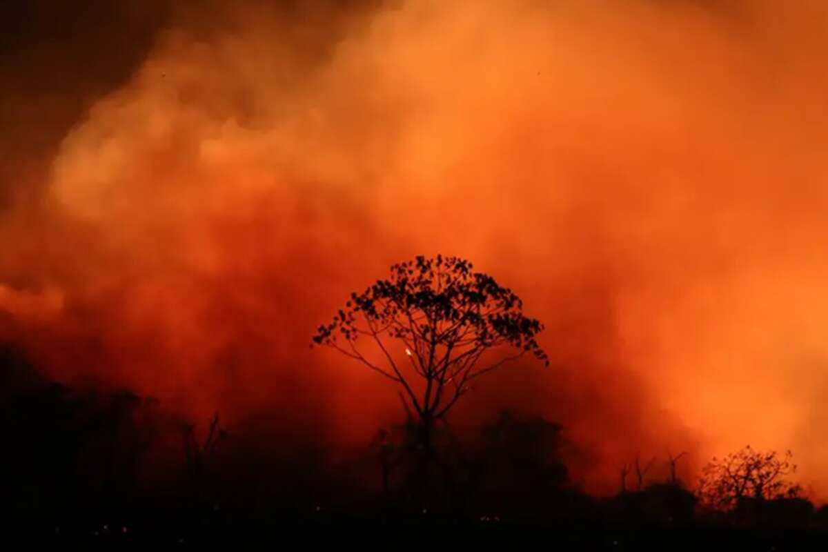 Mundo encara fogo na América do Sul, cheias na Europa e tufão na Ásia