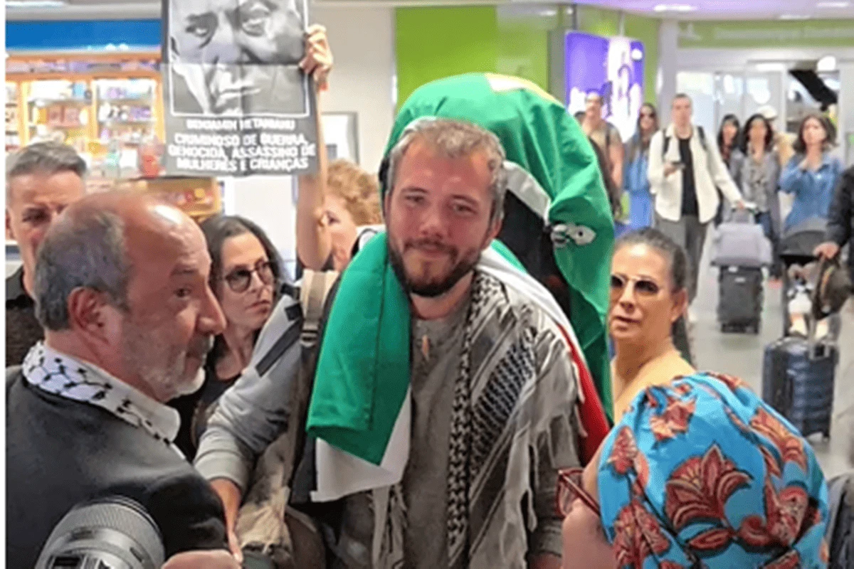 Ativista brasiliense chega ao DF com ato pró-Palestina no aeroporto