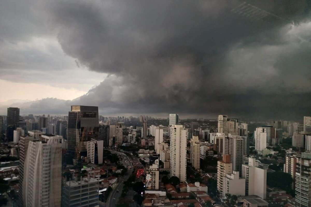 Frente fria, ciclone e tempestades: veja áreas do Brasil sob risco