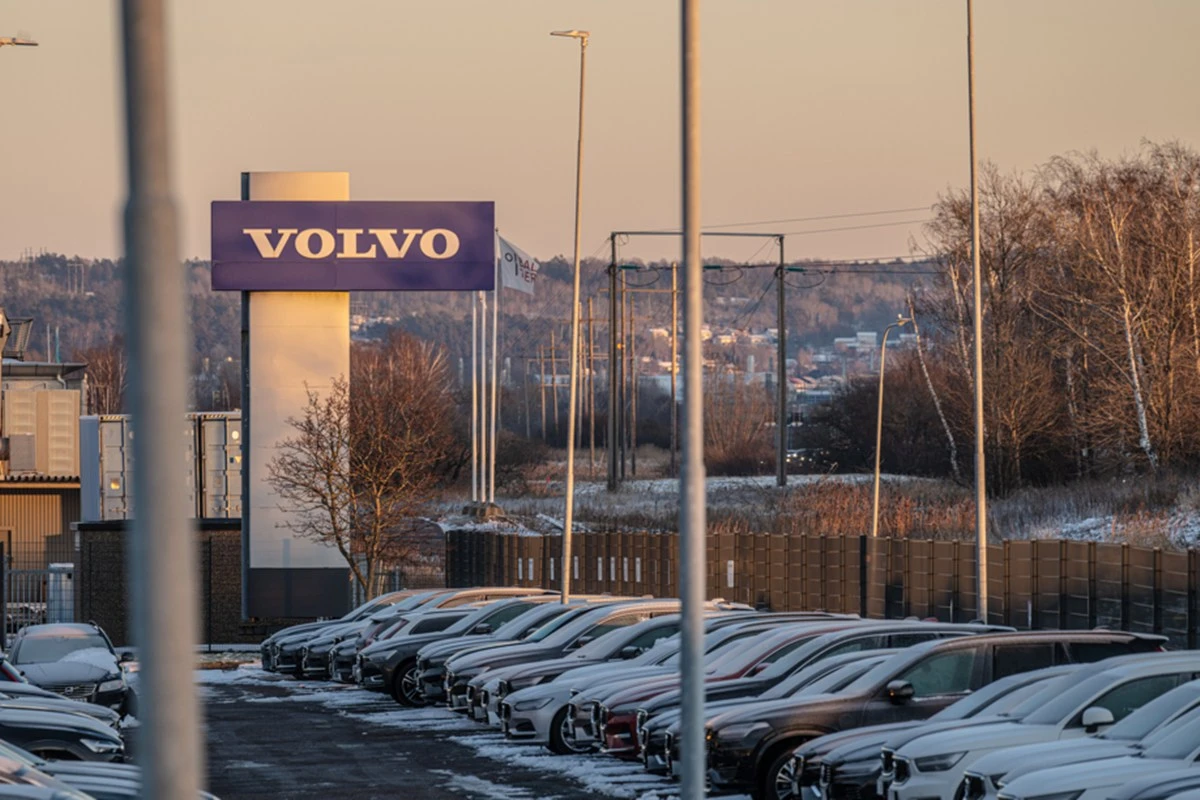 Volvo anuncia que demitirá 800 funcionários nos EUA e culpa tarifaço
