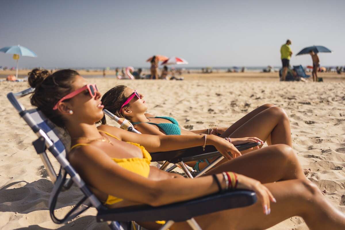 Você sabe como usar protetor solar corretamente? Dermatologista ensina