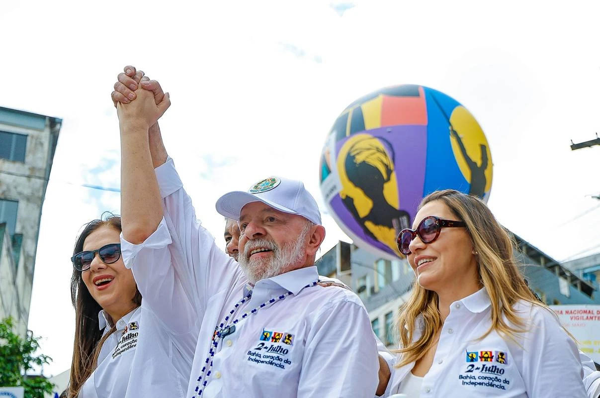 Bastidores: Lula teve compromissos fora da agenda oficial na Bahia
