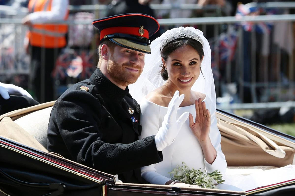 Harry usou casamento com Meghan Markle para deixar realeza, diz expert